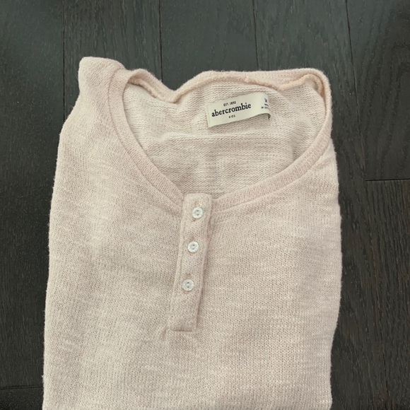 Abercrombie and Fitch pink knit sweater - Picture 1 of 1